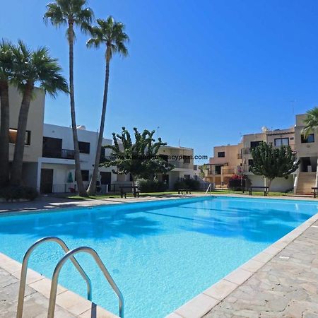 Taniandres Apartments Paralimni Exteriör bild
